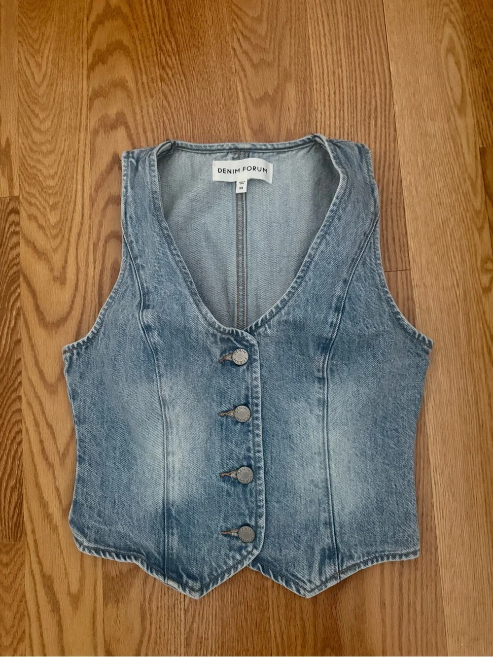 Aritzia Denim Forum The ‘90s Mia Denim Vest - 7 Yrs Bleu Taboo (High Demand!!) - Picture 5 of 8